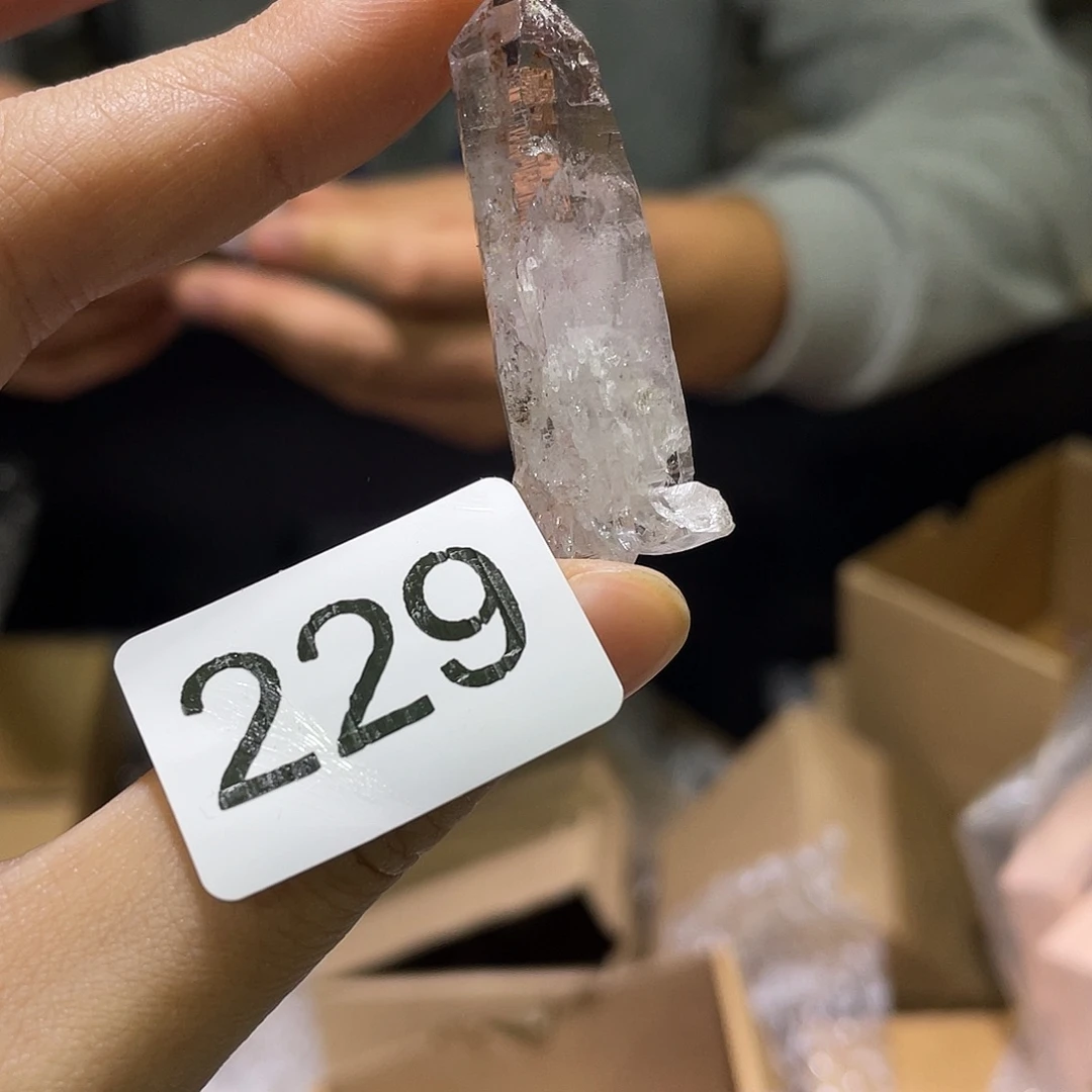 未镶嵌水晶珠宝半成品