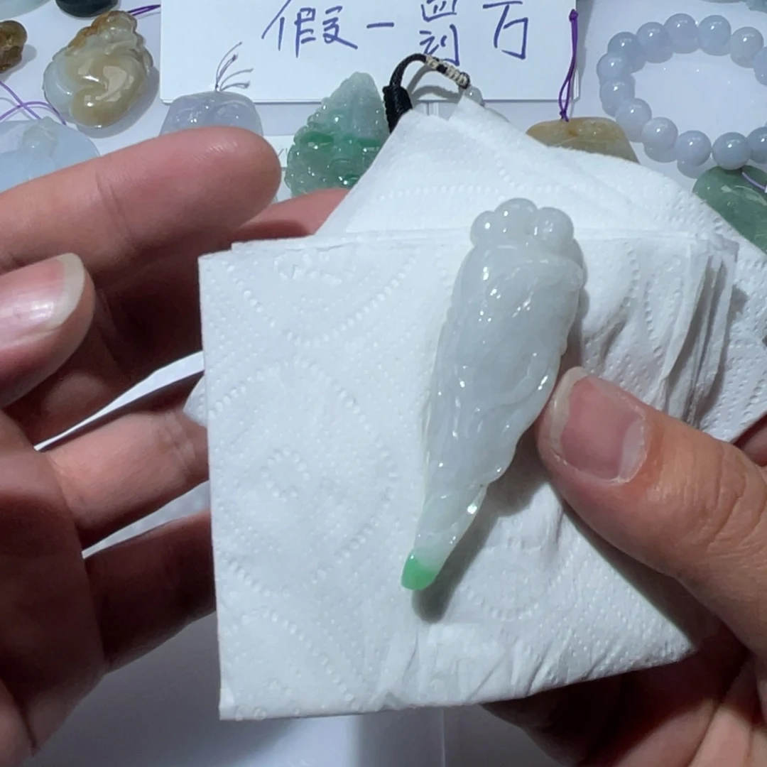 翡翠颈饰未镶嵌天然