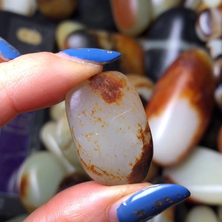 和田玉未镶嵌珠宝奇石