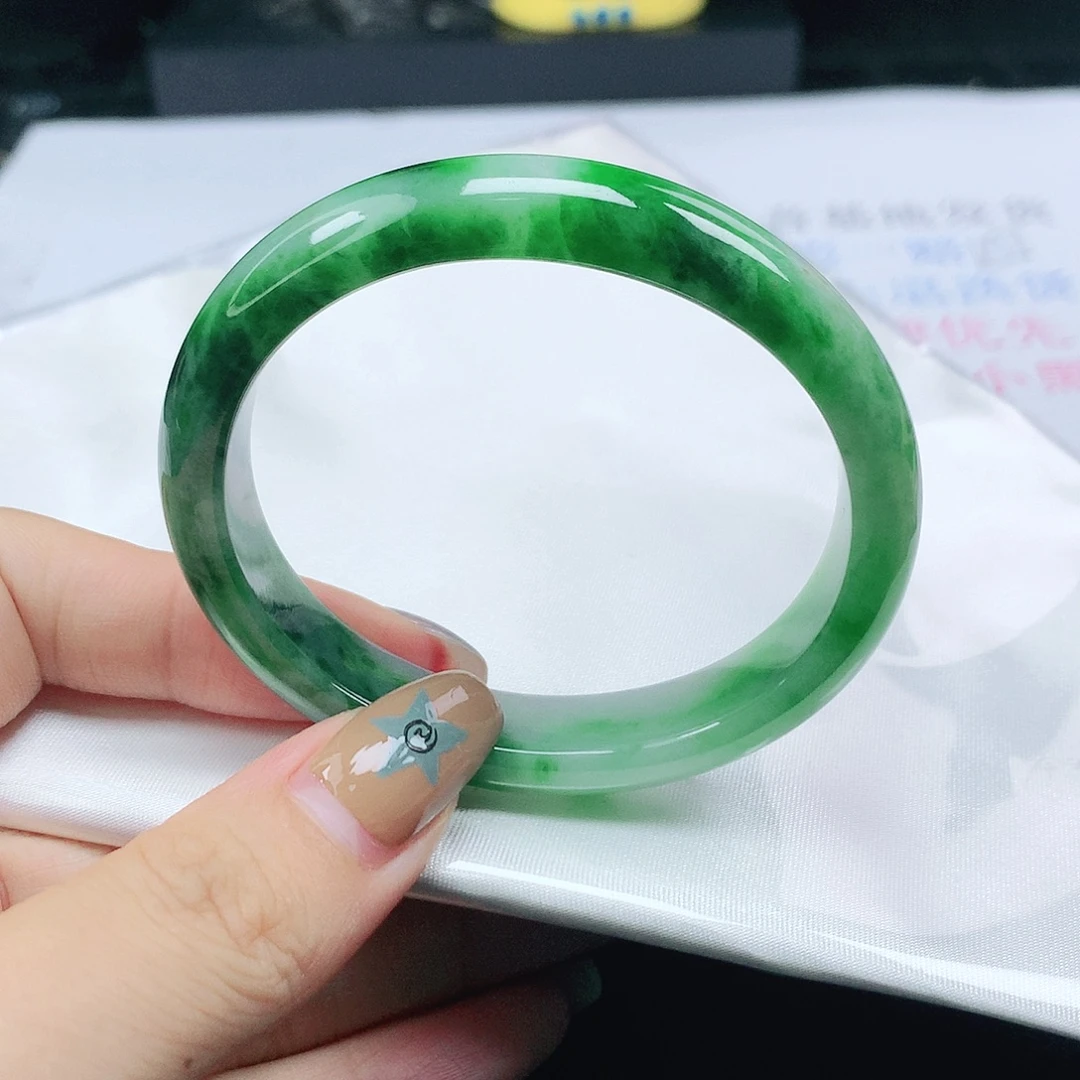 翡翠未镶嵌手镯翡翠53.8辣阳绿贵妃