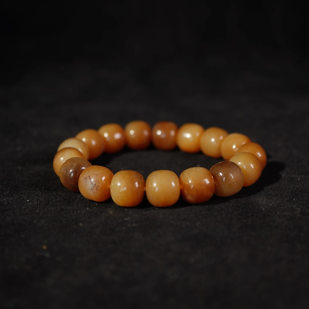 4YO26 明 和田玉手串