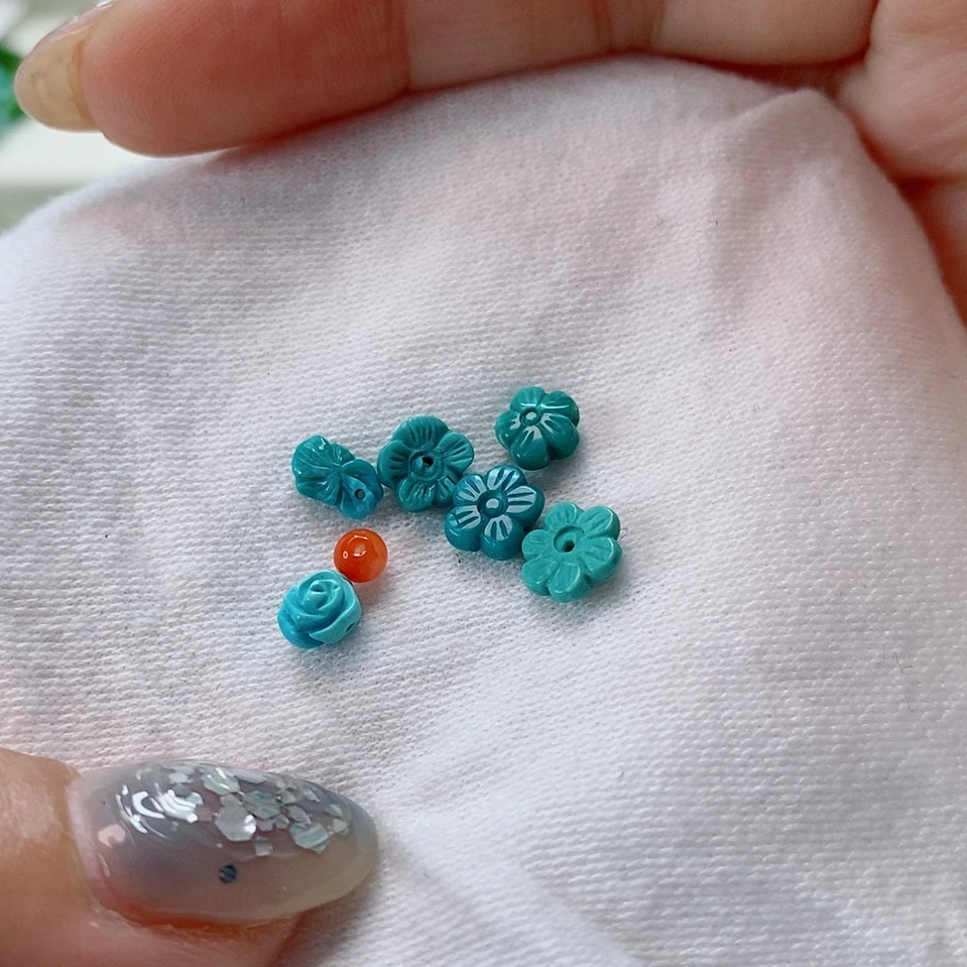 南红玛瑙未镶嵌珠宝奇石