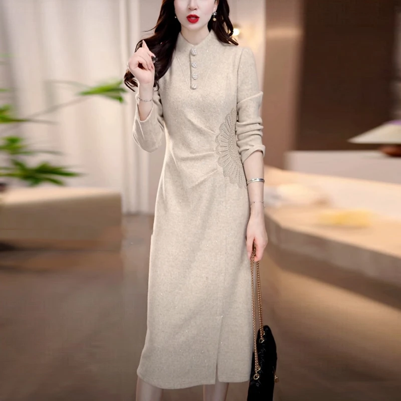 轻奢高贵气质裙子女装冬季新款2025爆款高级感洋气显瘦打底连衣裙