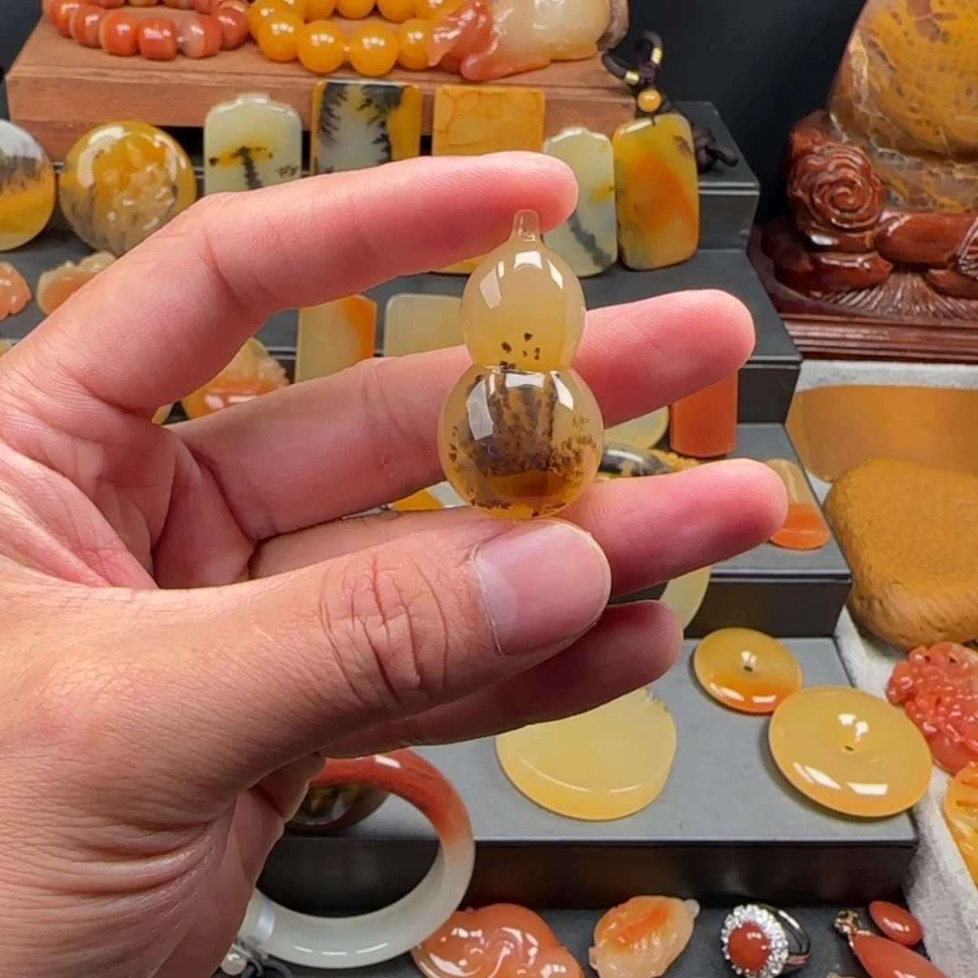 石英质玉（黄龙玉）未镶嵌吊坠(赠链)