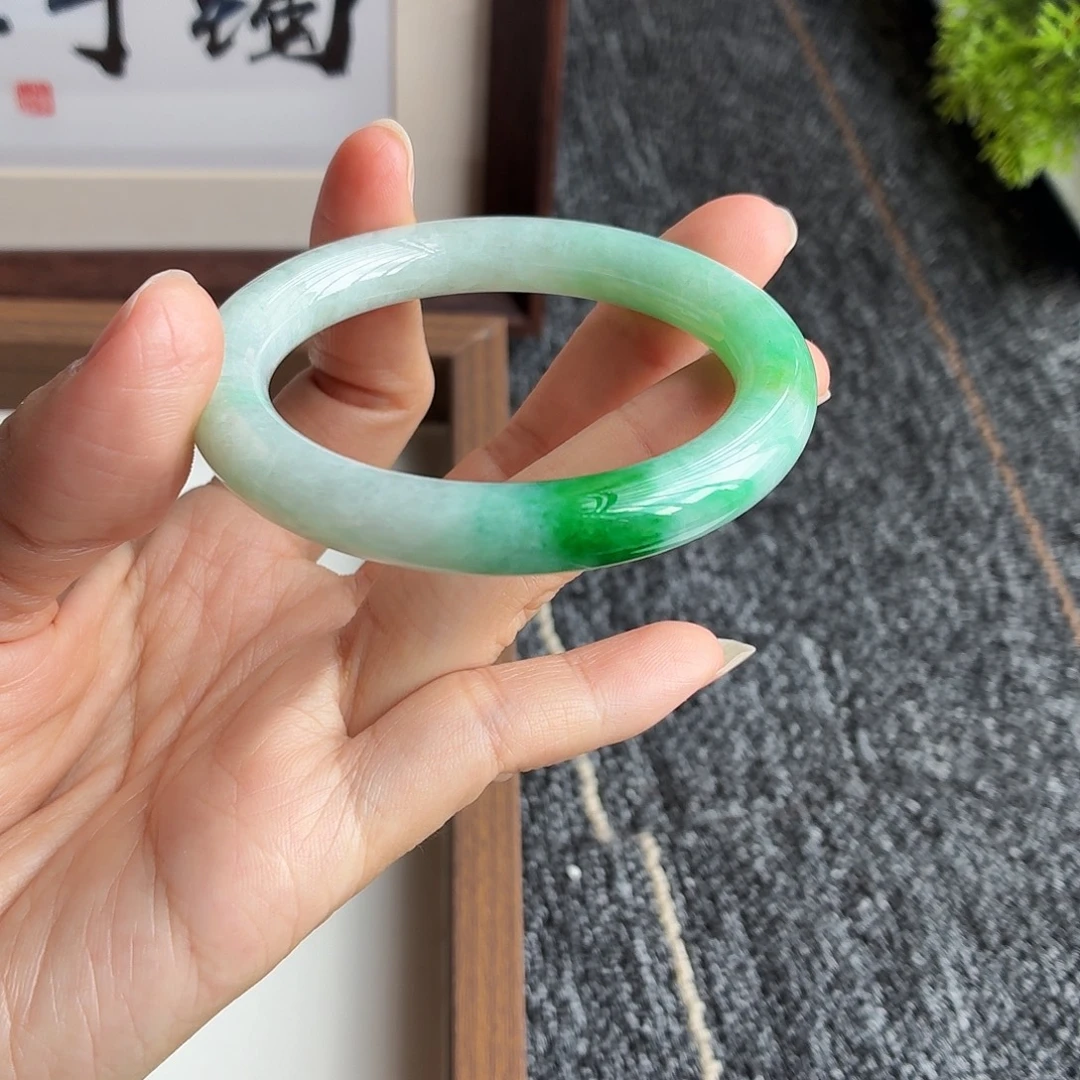 翡翠未镶嵌手镯圆条51.3 石纹
