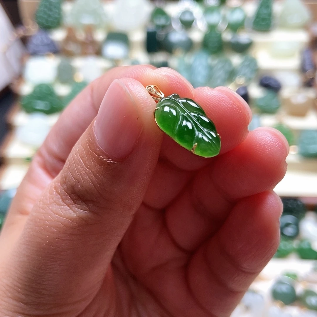 吊坠(不含链)18K金镶嵌和田玉