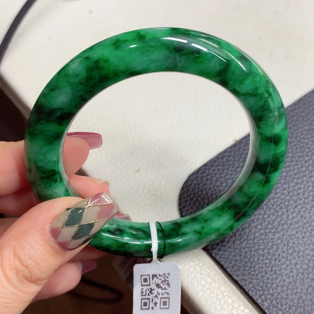 未镶嵌手镯翡翠缅甸