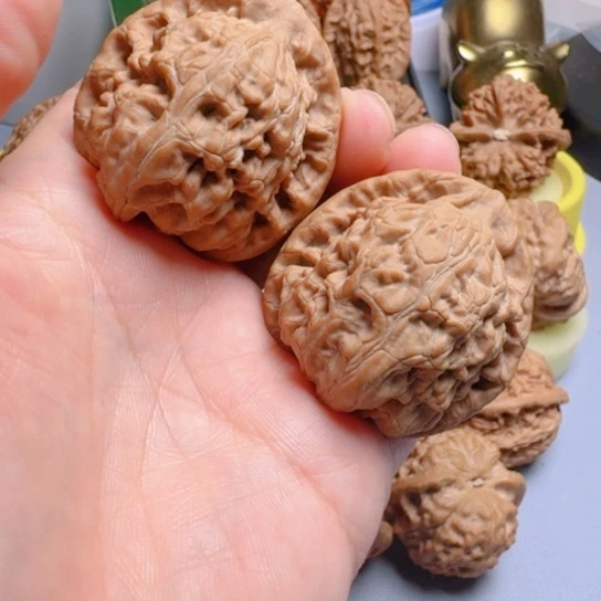 玄武43尺文玩核桃