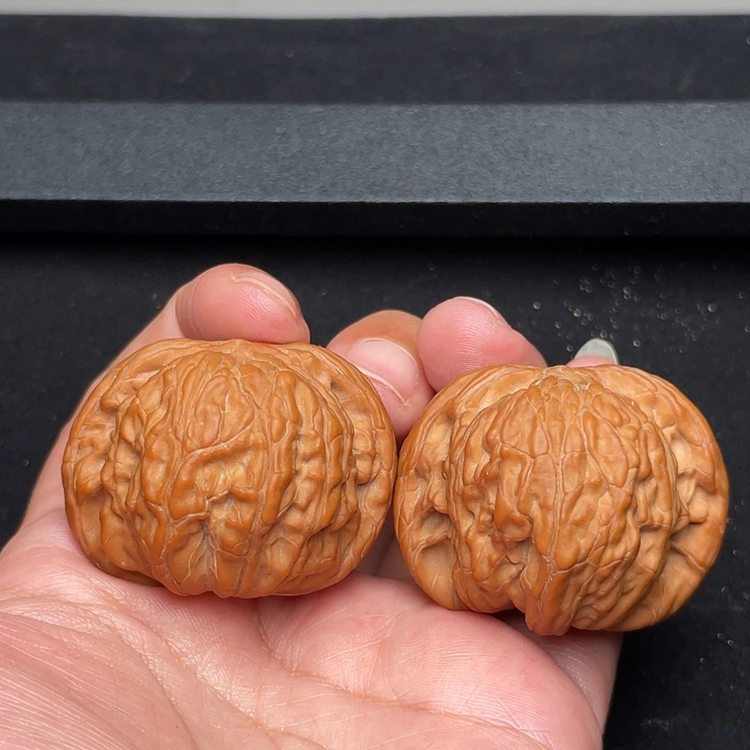 把件猴头核桃41×37全品白茬平谷磨盘XM3030