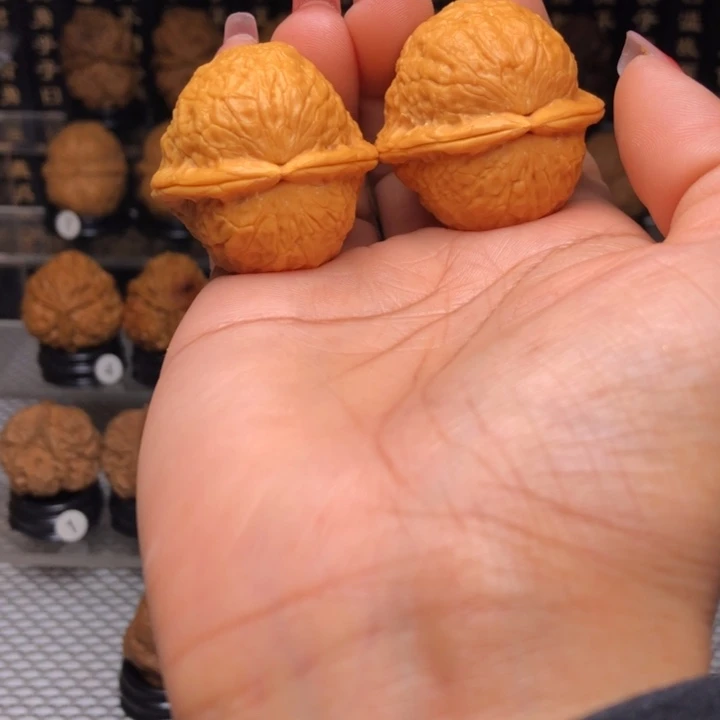 橄榄核吊坠81太阳系元宝