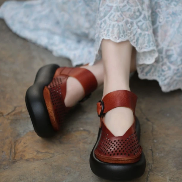 广州头层牛皮面包底玛丽珍鞋v口镂空单鞋999-17偏大一码