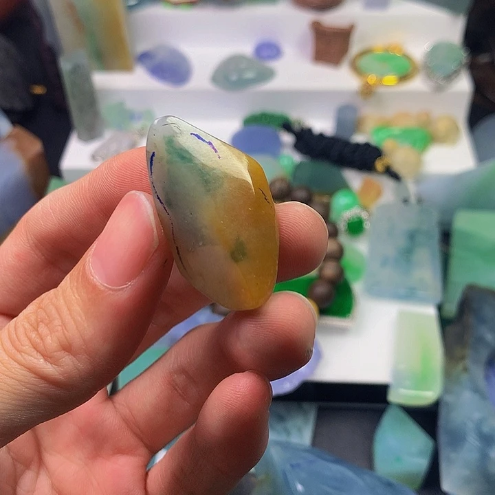 定制翡翠未镶嵌莫****恼料子