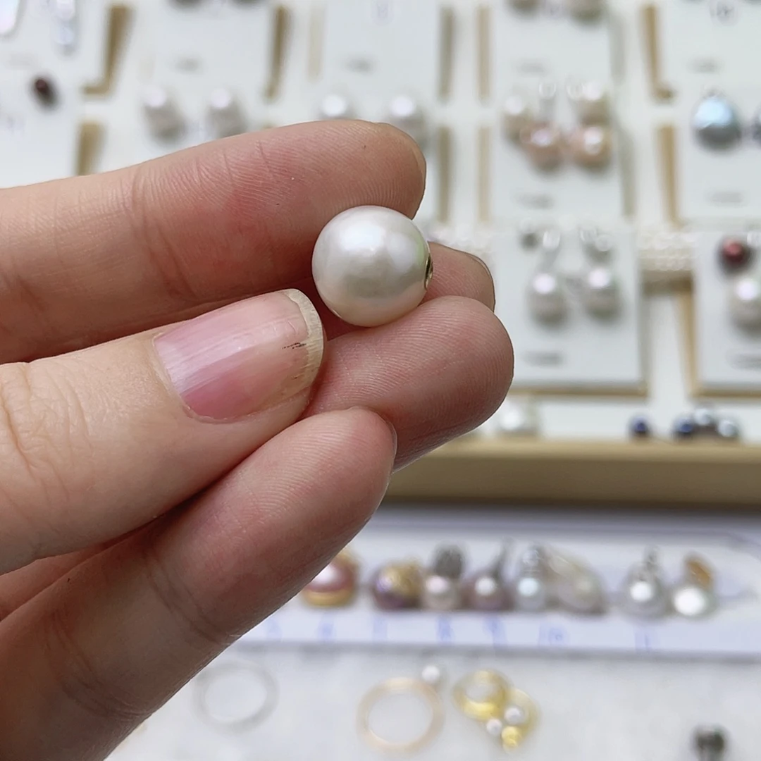 吃***痘18K金镶嵌吊坠(不含链)淡水珍珠