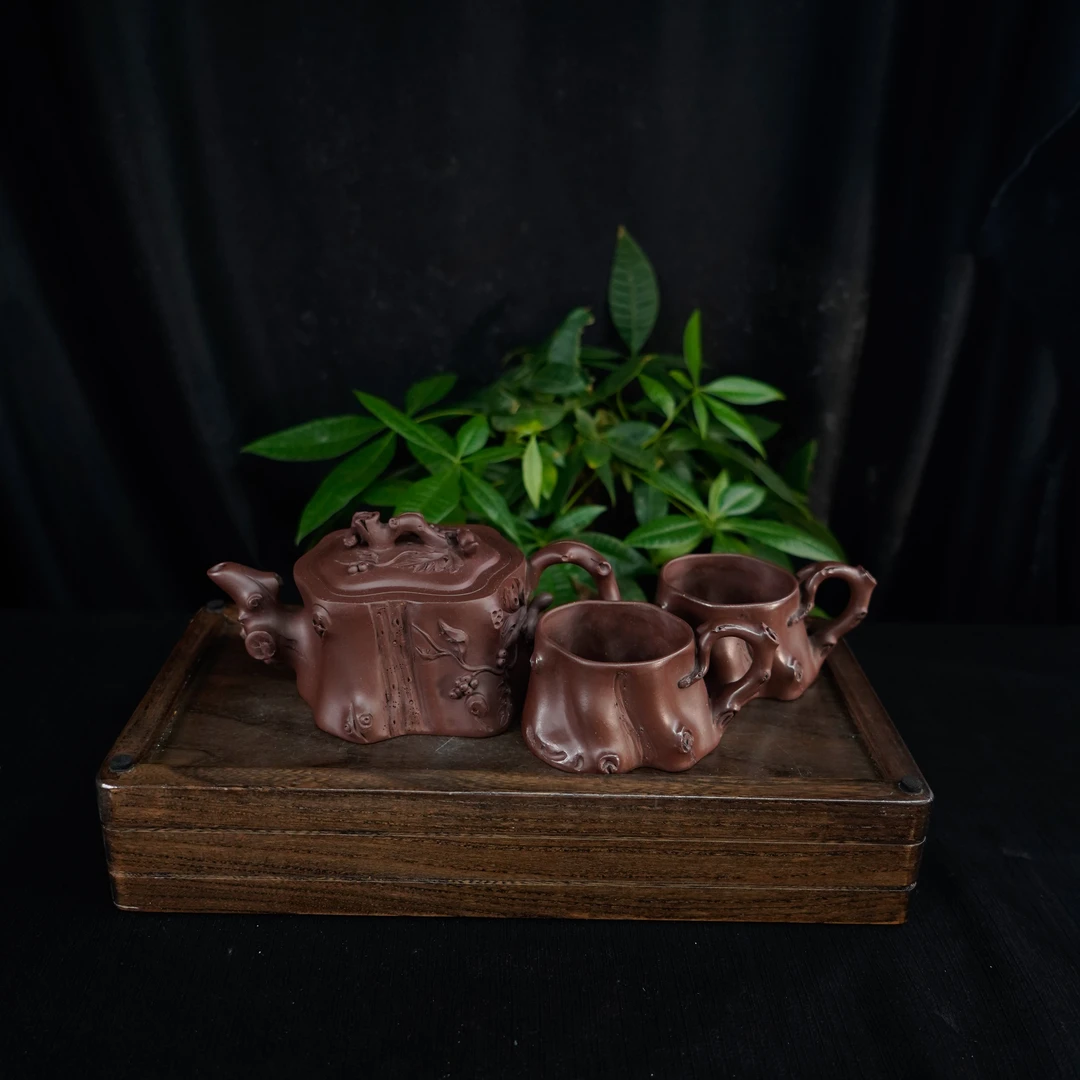 GSZS-5272   潘华娣   宜兴手工紫砂   松桩