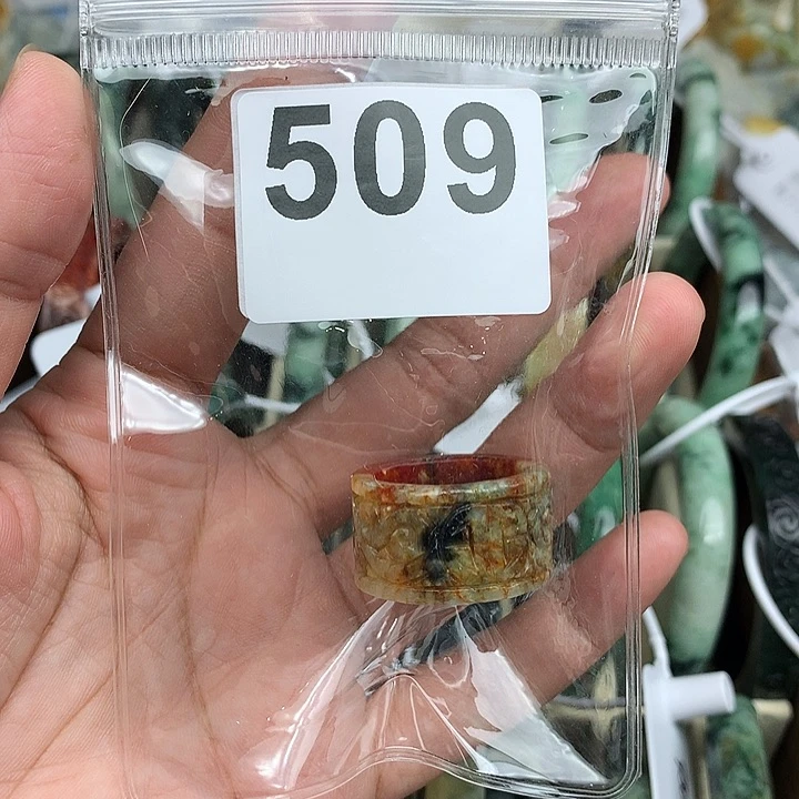 翡翠未镶嵌颈饰启*翡翠