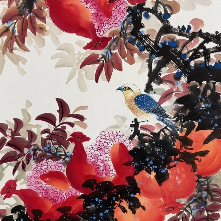 手绘作品等多种形式进行