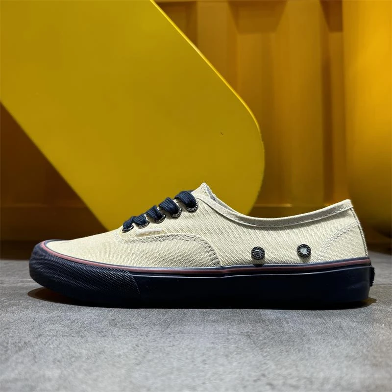 2025年时尚新款高端线联名限定复古低帮男女板鞋米色粗麻帆布鞋女