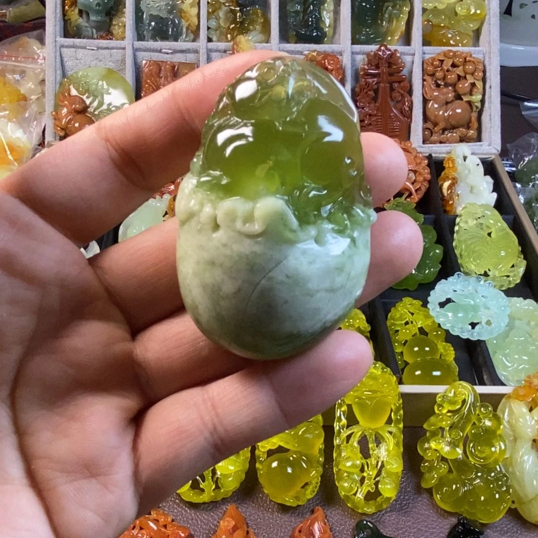 合金蛇纹石玉颈饰