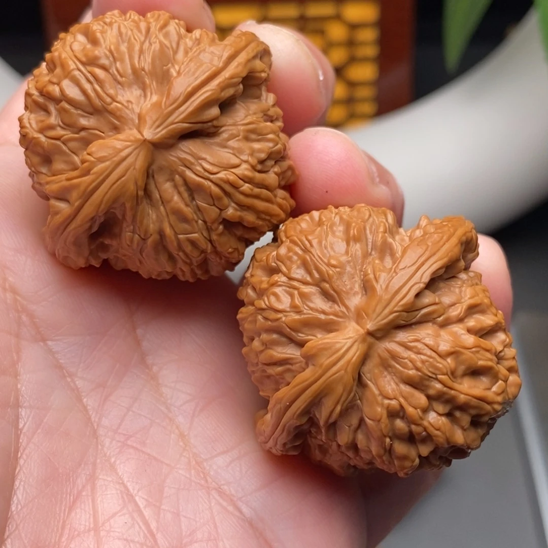 文玩核桃把件朗**-白狮子40