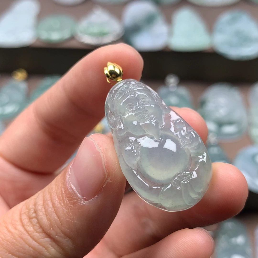 颈饰18K金镶嵌翡翠天然翡翠