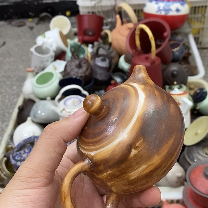 陶瓷艺术品及陶瓷壶