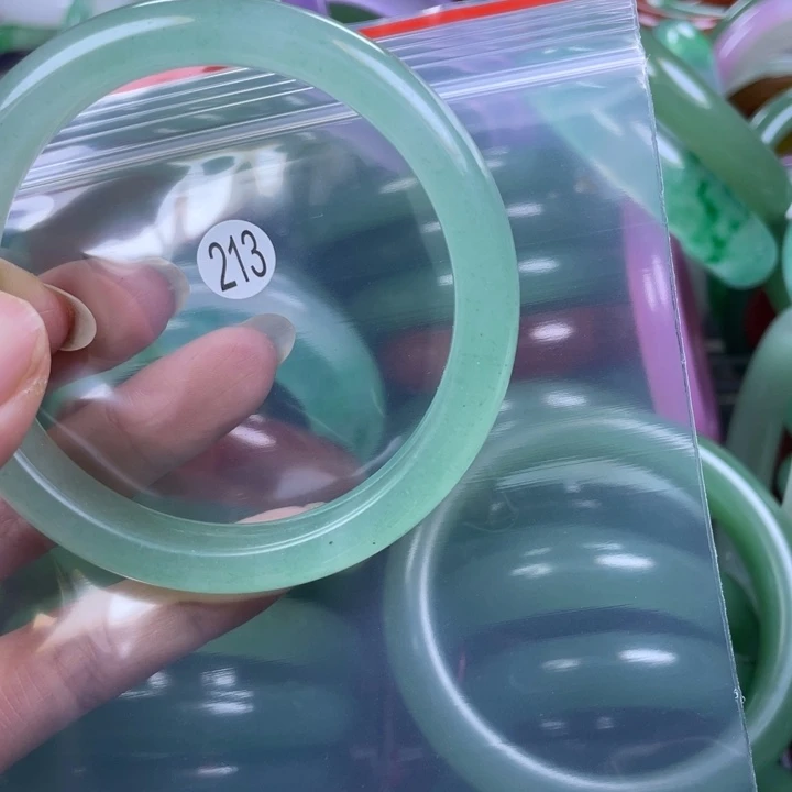 未镶嵌手镯石英岩玉59