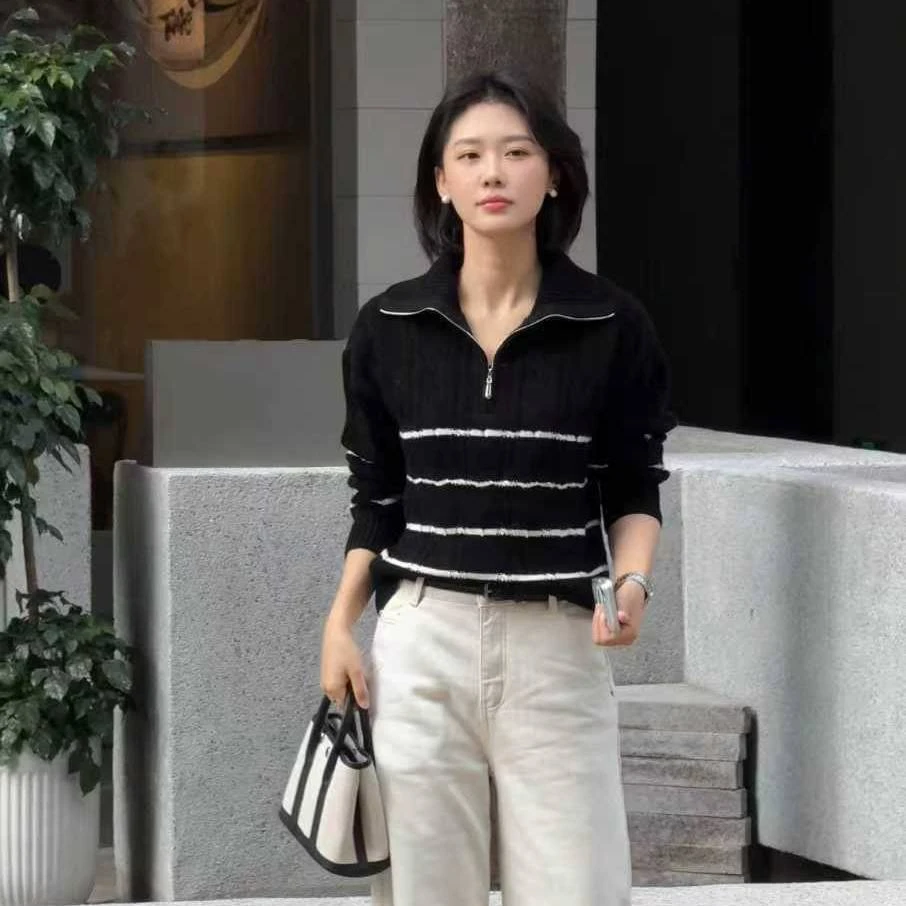 张妍LUNA 100羊毛高领半身拉链条纹拼色时尚百搭毛衣QM175