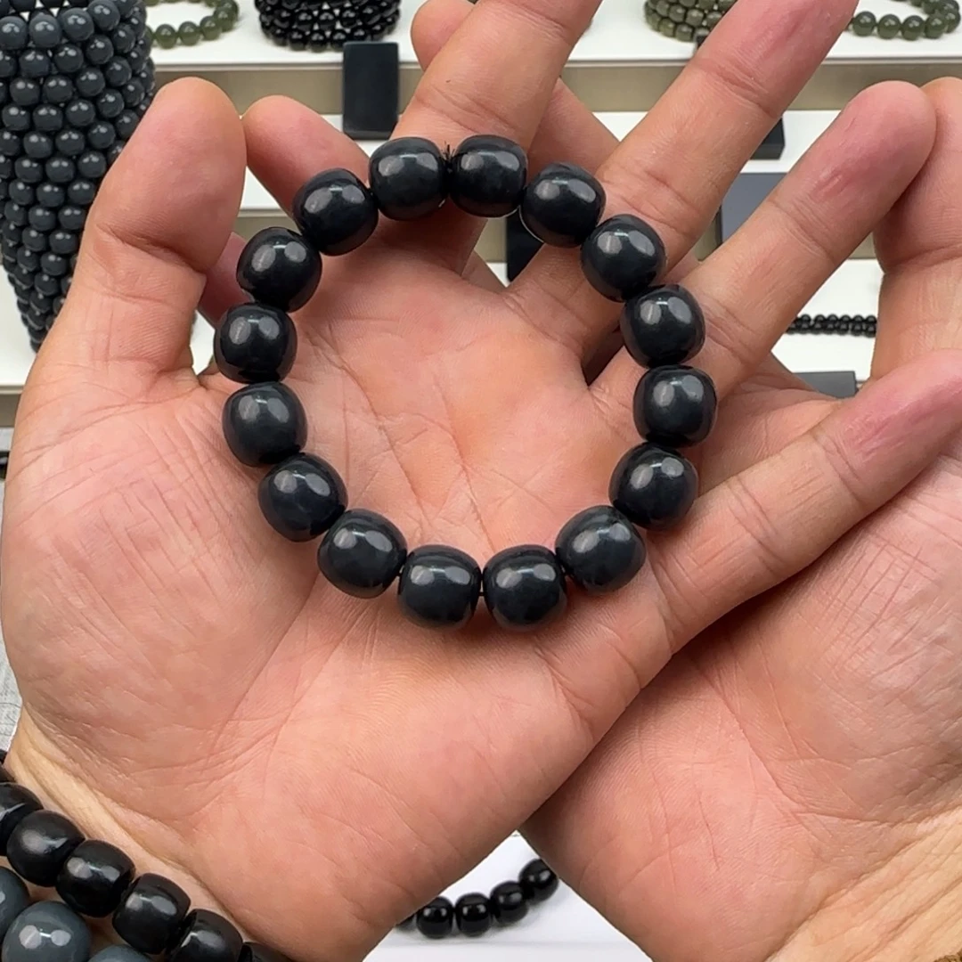 和田玉（墨玉）未镶嵌挂件13老型