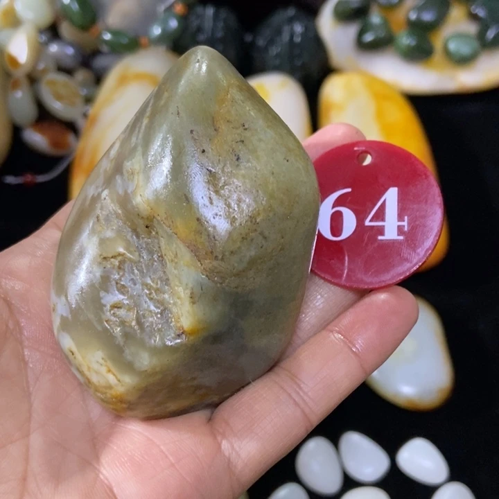 和田玉（糖玉）未镶嵌挂件