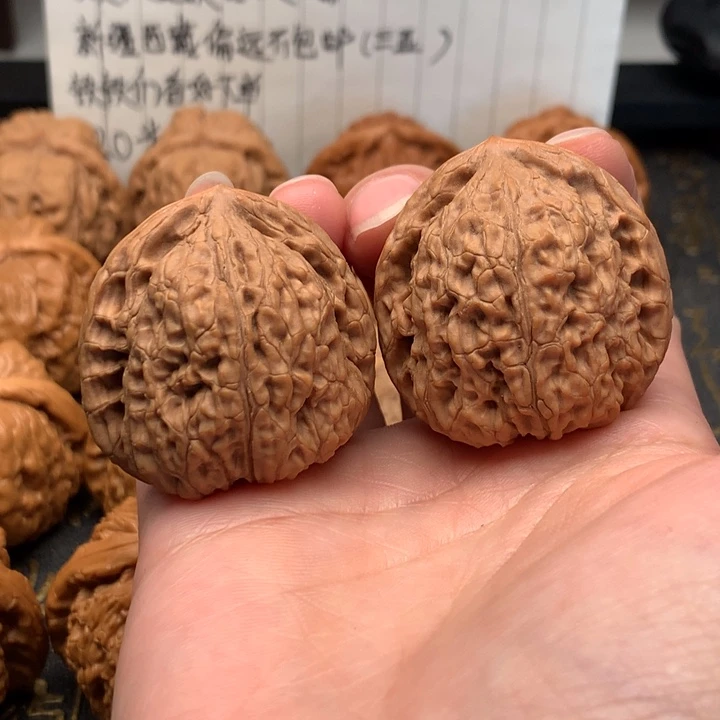 文玩核桃吊坠核桃