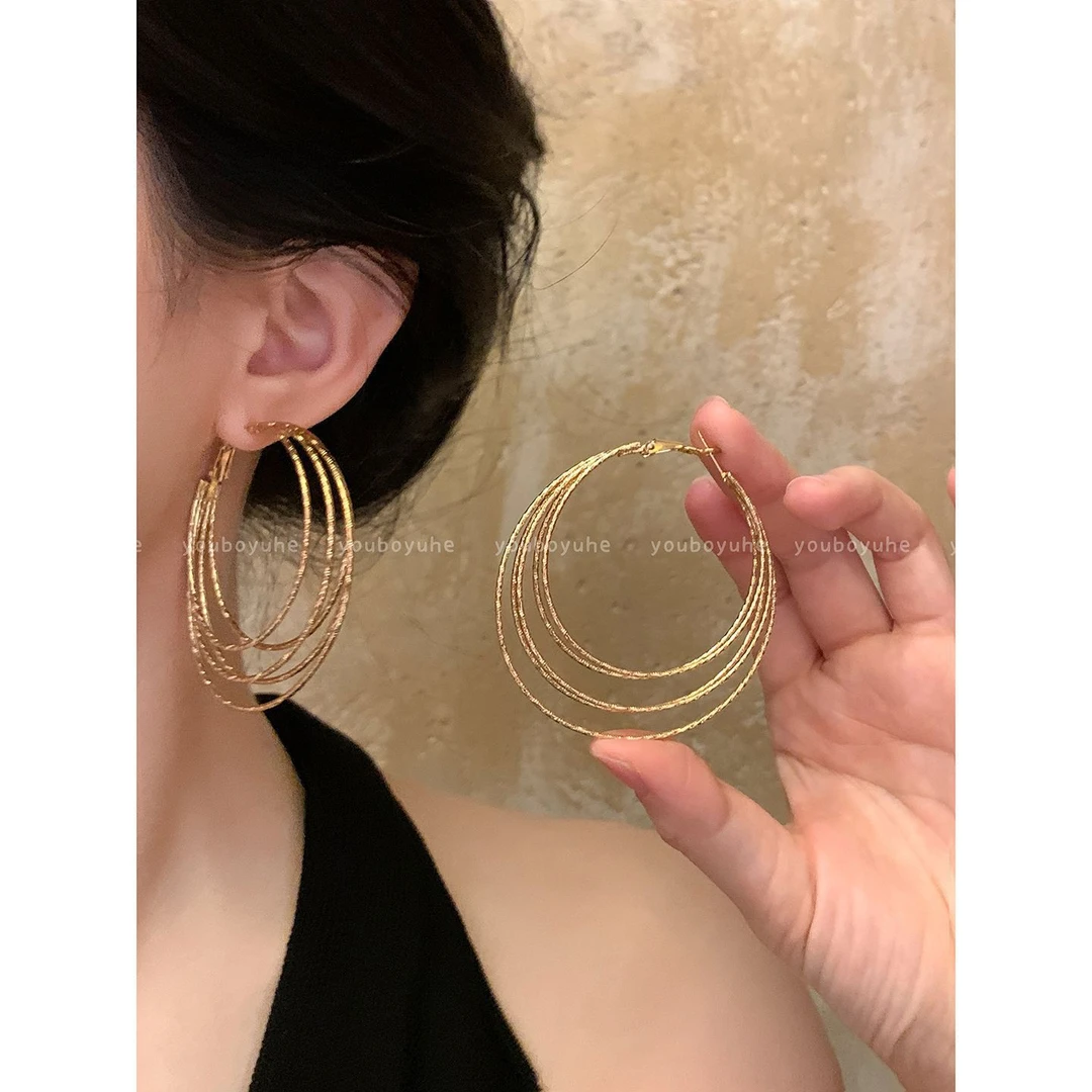 合金耳饰 千禧风复古多层缠绕大耳圈金色冷淡风夸张耳环