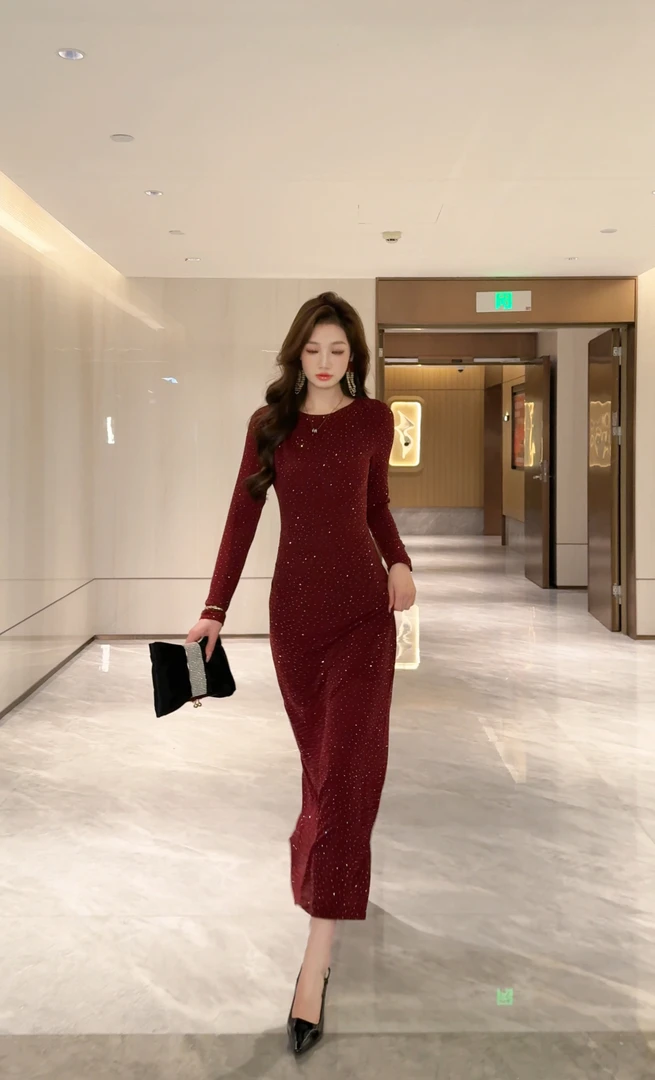 气质修身红色针织连衣裙女内搭新年战袍打底