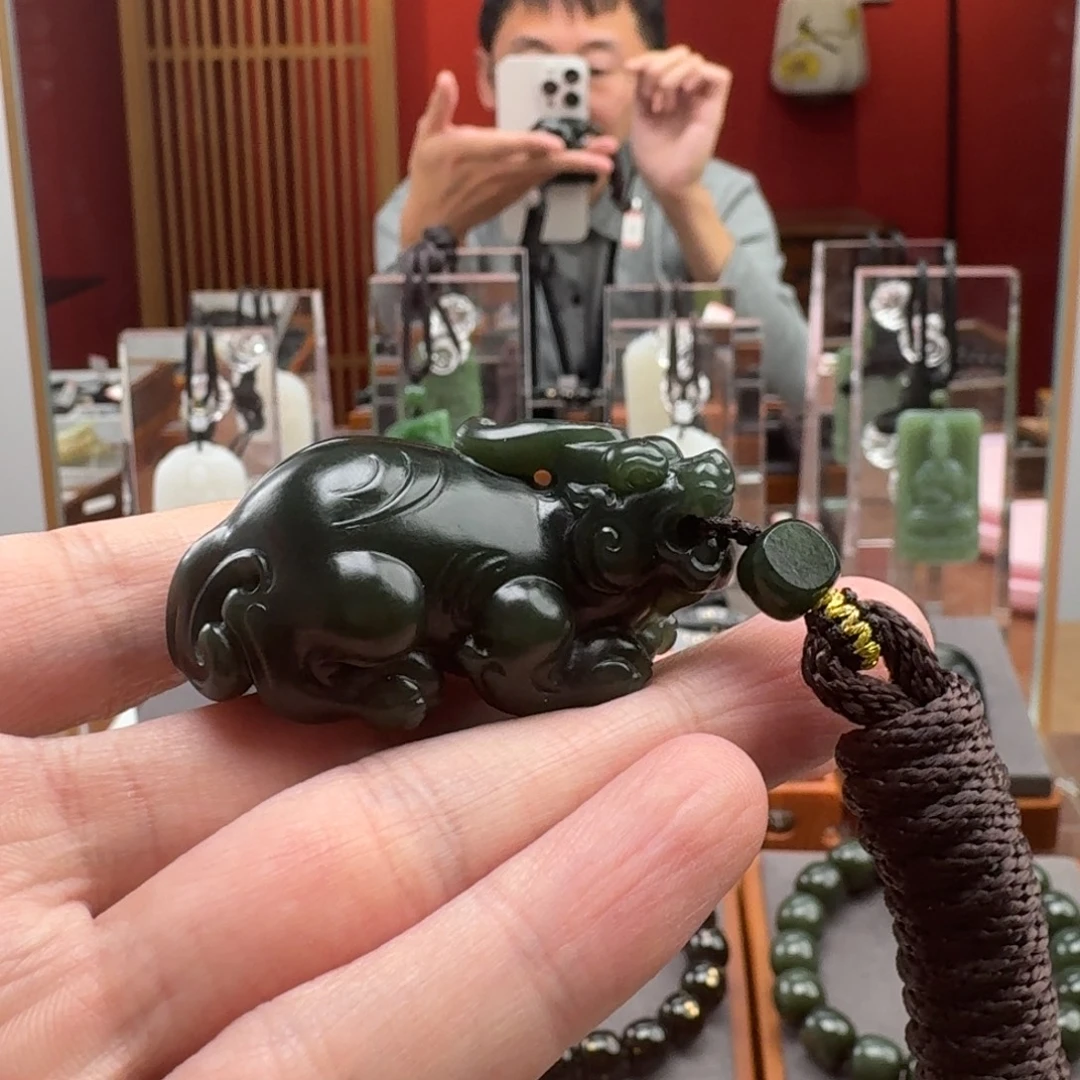 和田玉（青玉）未镶嵌颈饰和田玉青吊坠