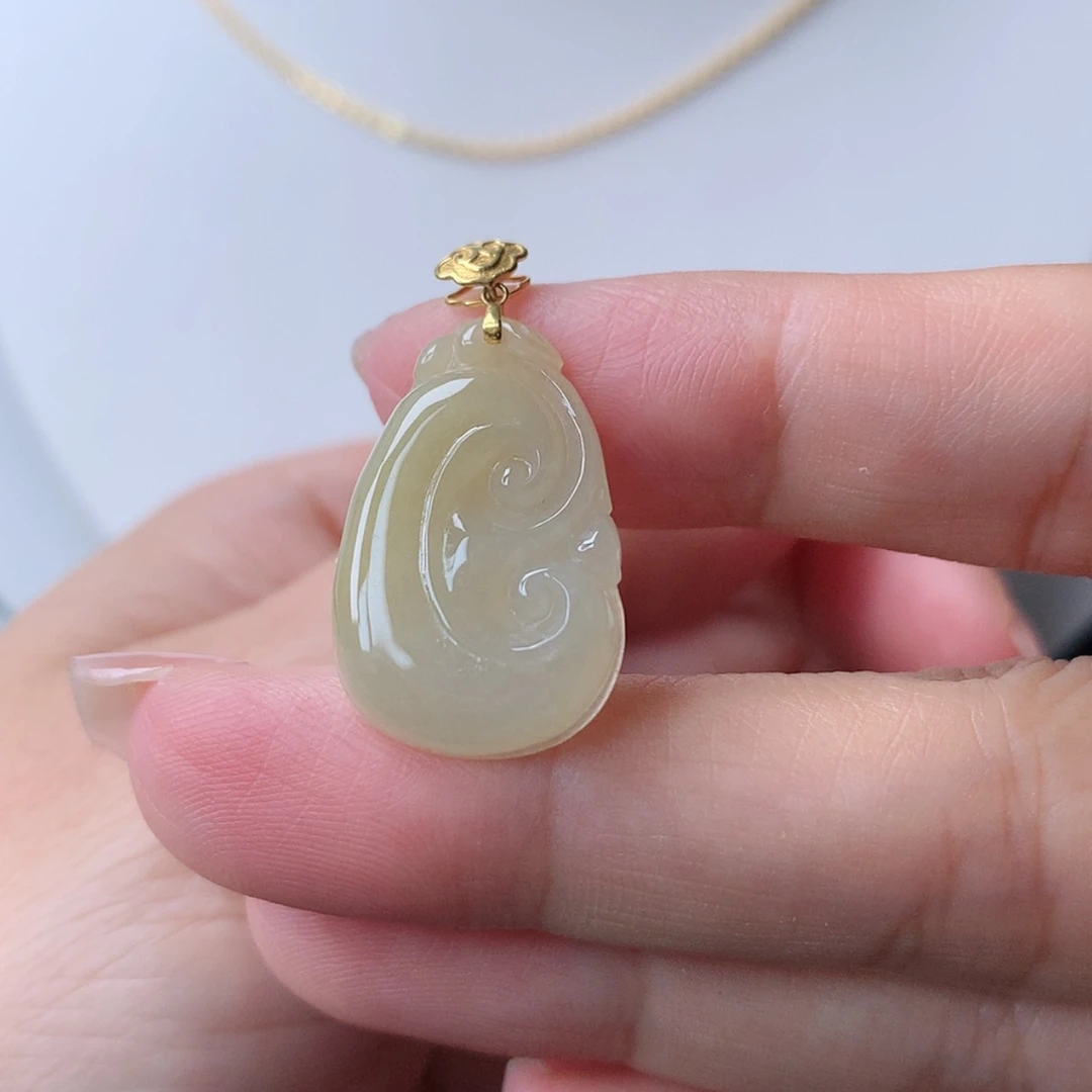 【闪购商品】翡翠18K金镶嵌吊坠(赠链)