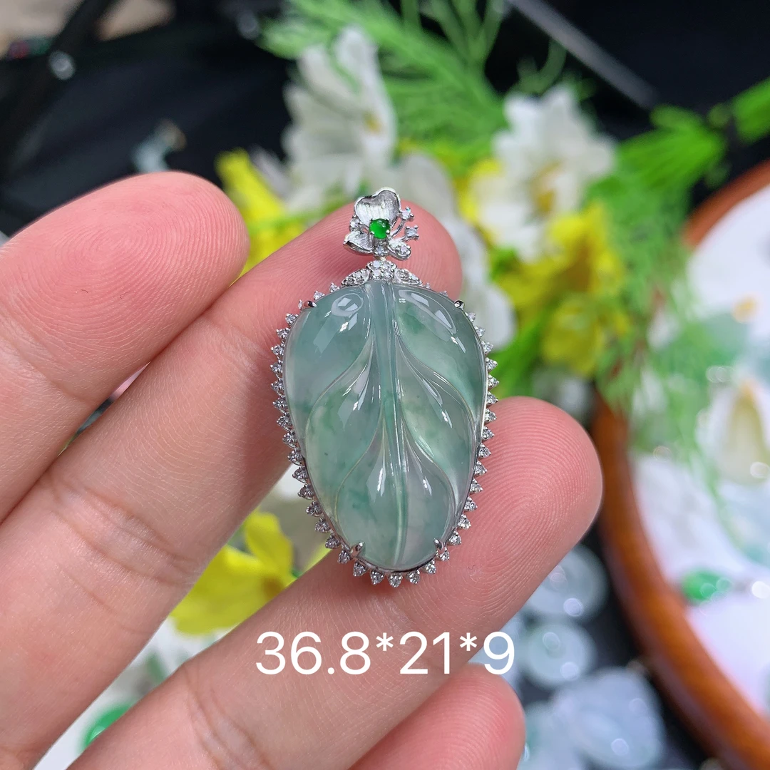 缅甸天然翡翠冰润满色叶子林挂件气质百搭时尚清新精雕玉石