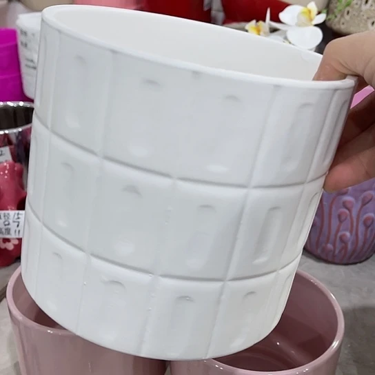 多肉绿植陶瓷花盆9.9包邮，有孔