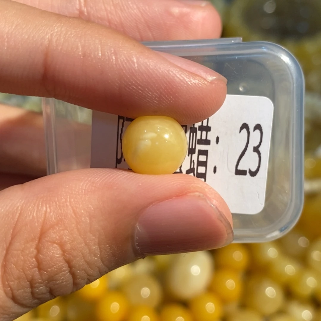 蜜蜡未镶嵌珠宝奇石23