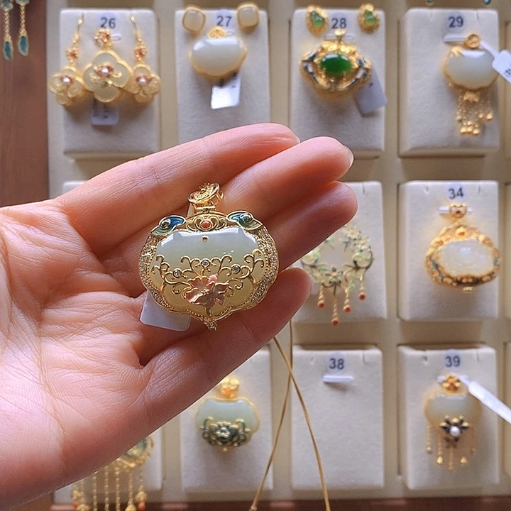 和田玉颈饰银S925镶嵌