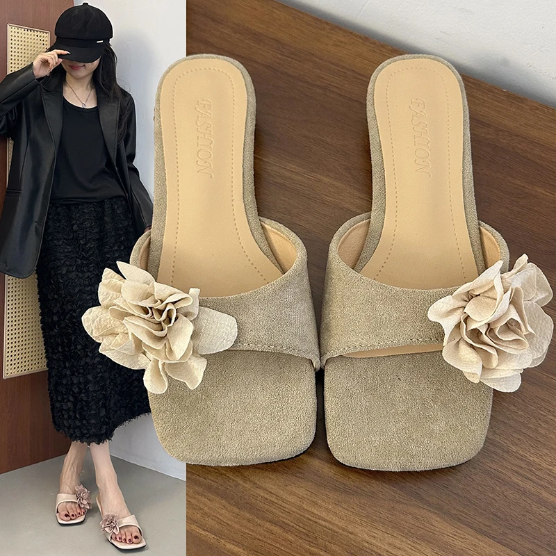 玫瑰花朵拖鞋女夏外穿2025新款百搭露趾坡跟凉拖鞋方头穆勒一字拖