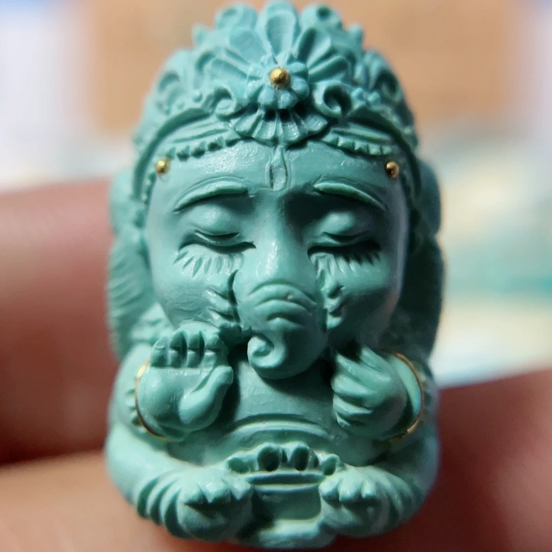 绿松石配饰未镶嵌