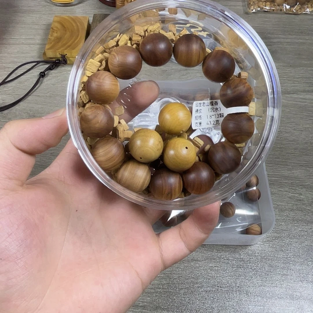 檀香木1.8横纹黑肉，黑珍珠，沉水级