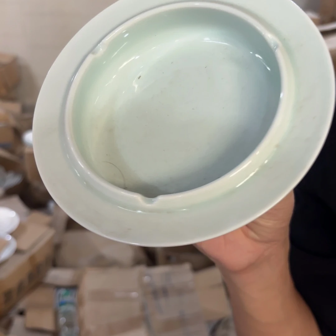 影青烟灰缸2只微瑕