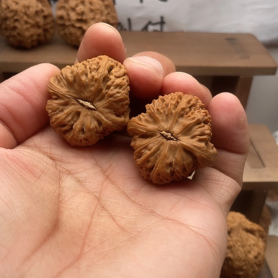 半***生吊坠桃核南疆石35/36/36全品无修无黄