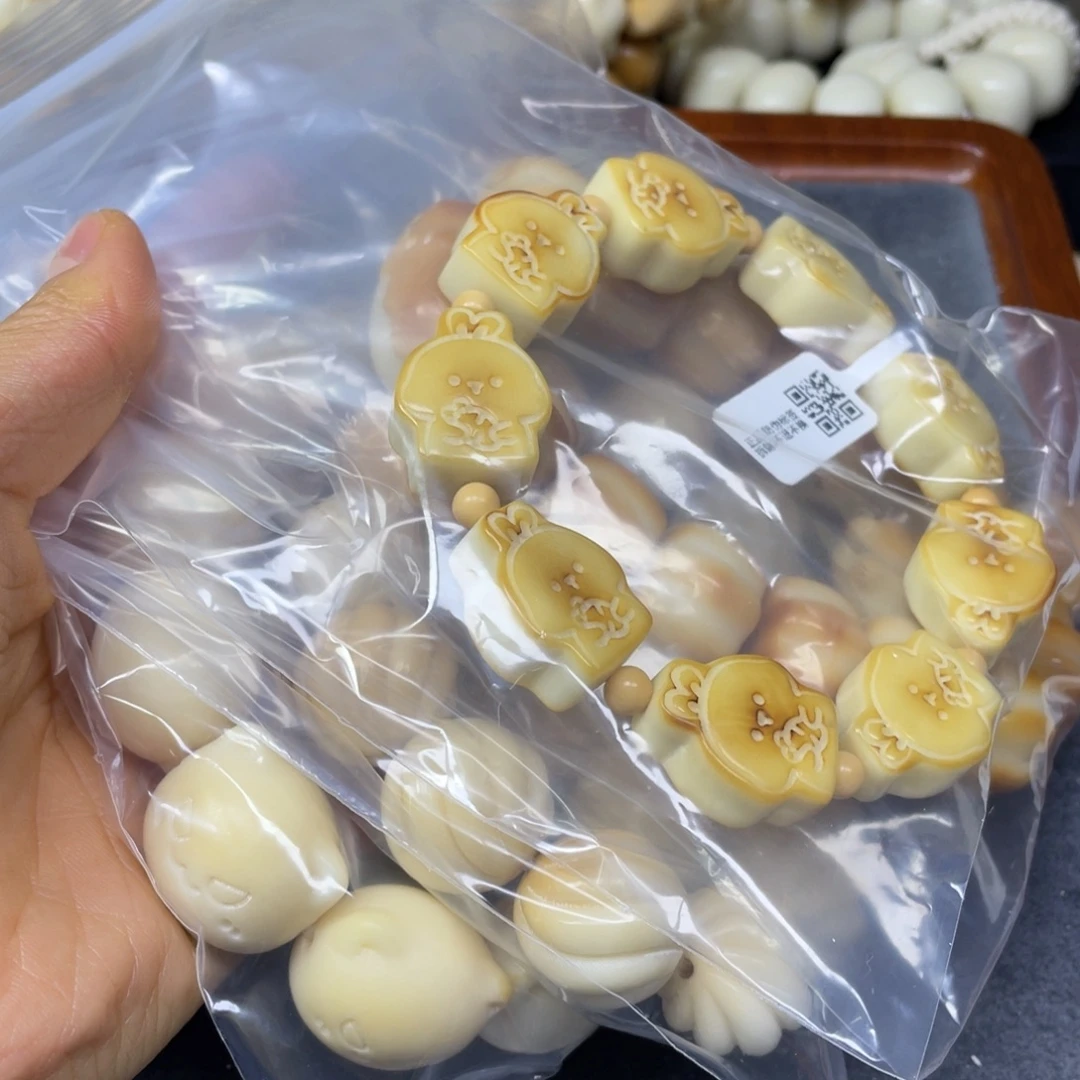 李****菩提根/象牙果手串11.22.60专拍