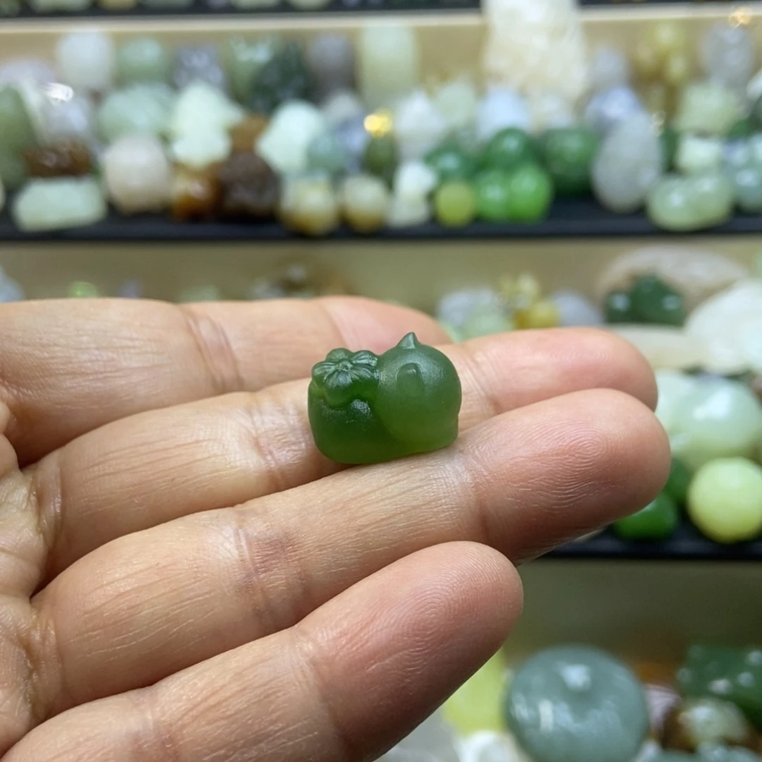 和田玉颈饰未镶嵌定制