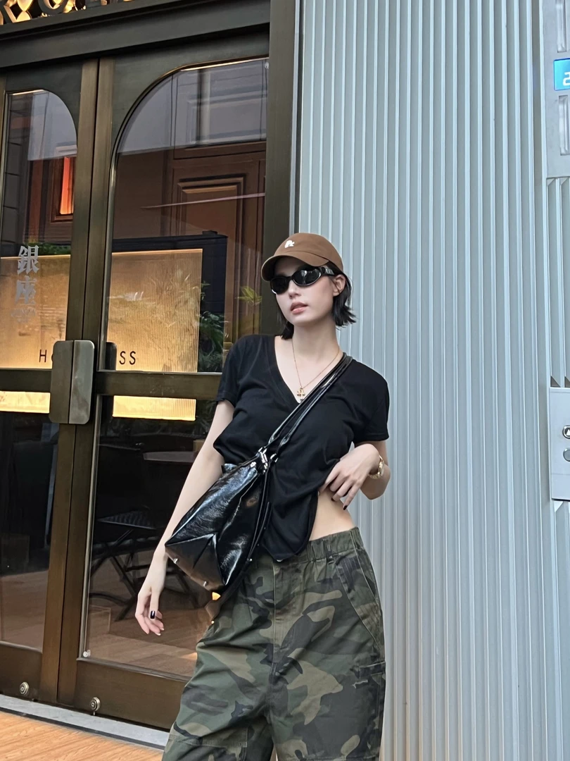 WBHFOR女士夏季薄款宽松V领雪花棉麻短袖T恤纯欲百搭