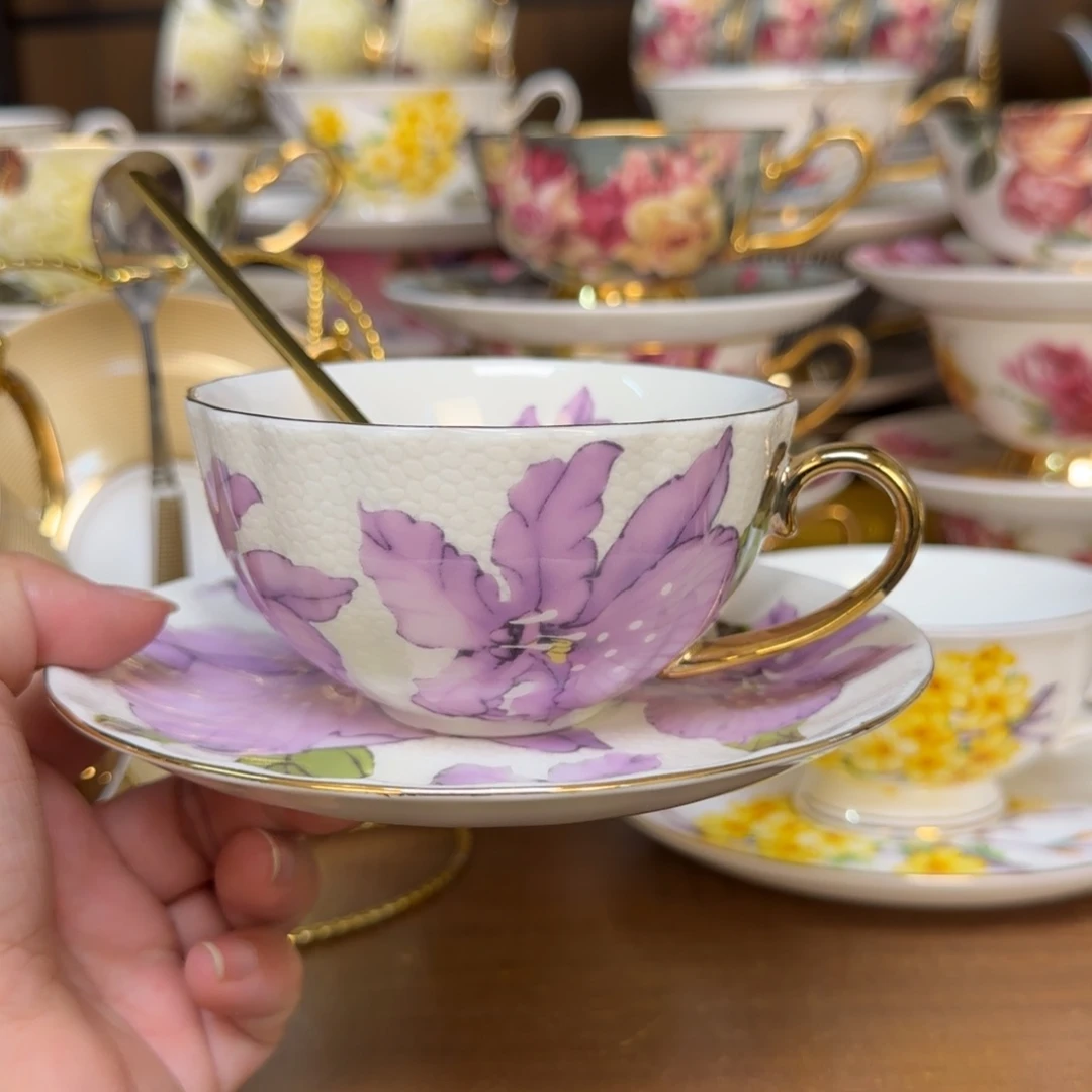 45%以上骨粉骨瓷南瓜一杯一碟一勺快递装（拍两套送杯架）