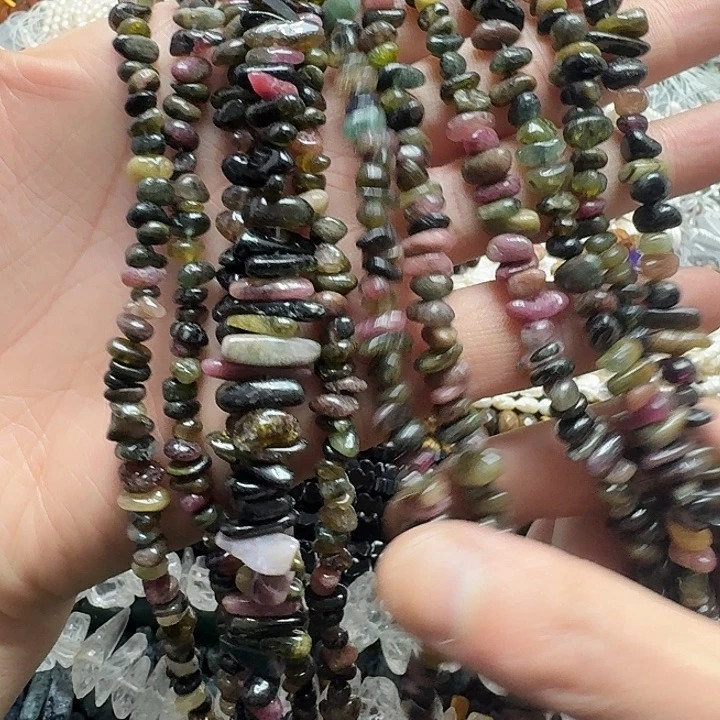 玛瑙/玉髓未镶嵌珠宝半成品一条碧玺原石