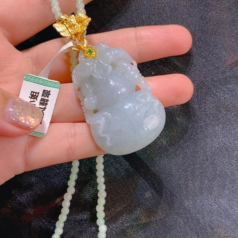 【闪购商品】翡翠未镶嵌颈饰吊坠