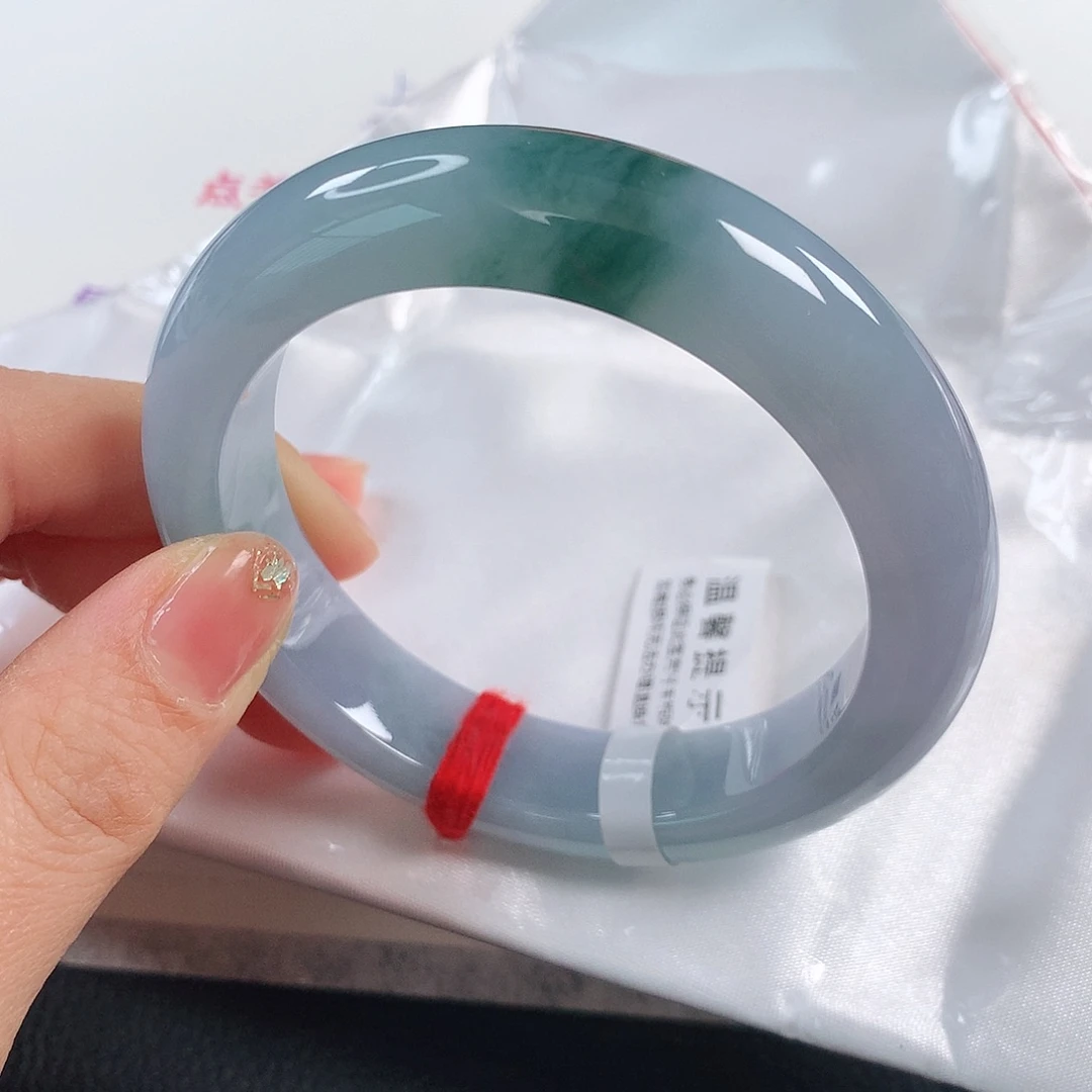 翡翠手镯未镶嵌 正圈①①②